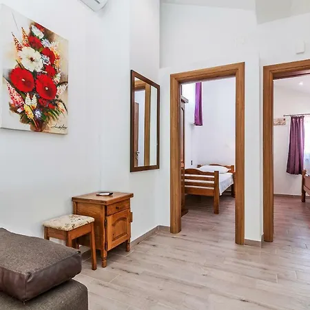 Apartment Apartments 
