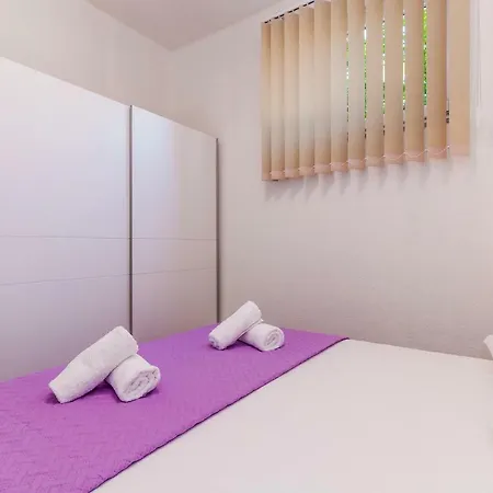 Apartment Apartments 