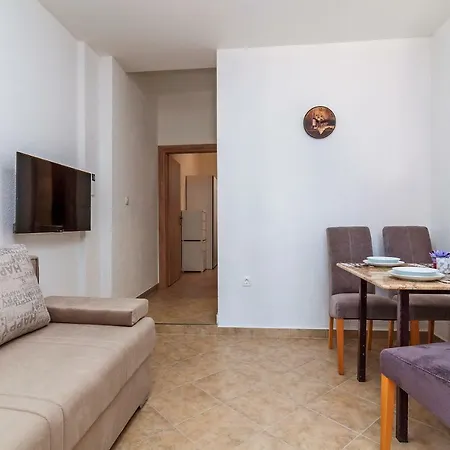 Apartment Apartments 